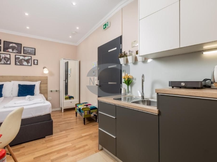 Centar, 1S stan, 450€, samo u Consensusu!