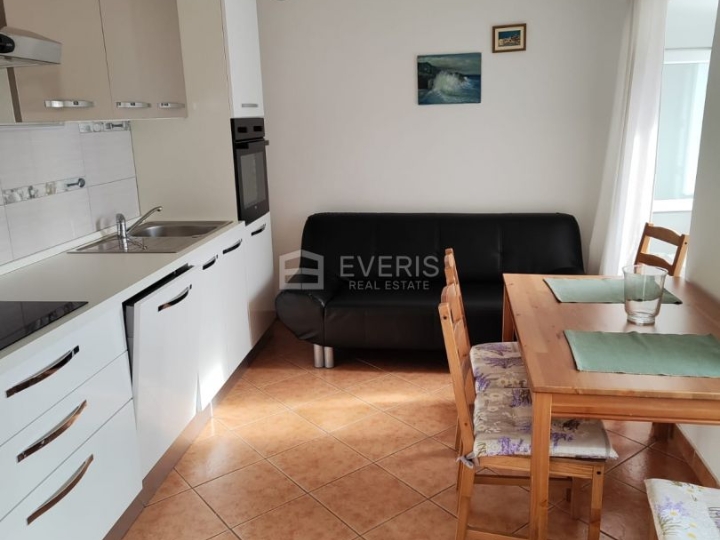 Rijeka, Kostrena, samostojeća kuća s okućnicom