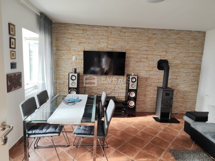 Rijeka, Kostrena, samostojeća kuća s okućnicom