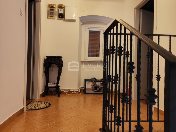 Rijeka, Kostrena, samostojeća kuća s okućnicom