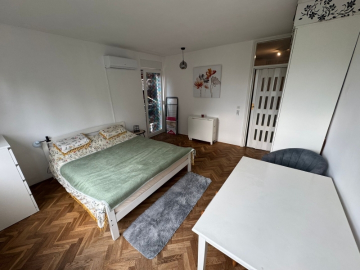 Krnjevo – garsonijera 27 m², 400 €