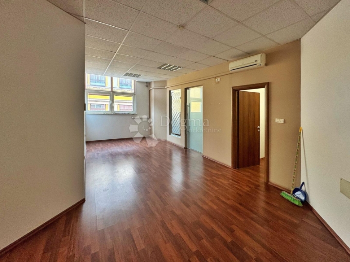 Idealni uredski prostor - Centar