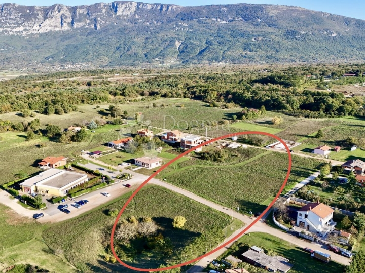 Investicijska prilika! Građevinsko zemljište 6km od mora!