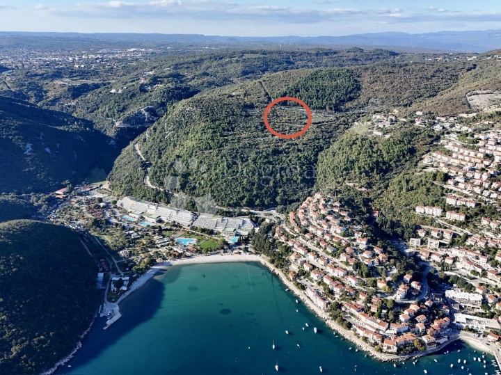 Rabac, poljop. zemljište s pogledom na more