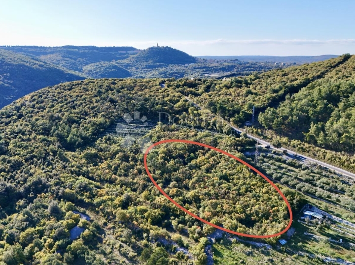 Rabac, poljop. zemljište s pogledom na more