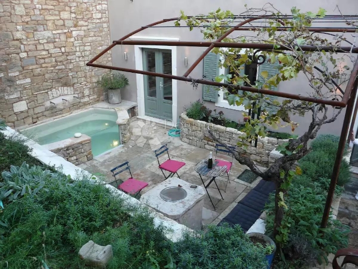 Kuća za najam i podnajam – Oprtalj, Istra