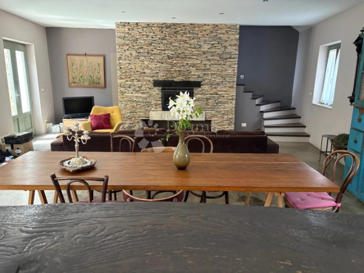 Kuća za najam i podnajam – Oprtalj, Istra