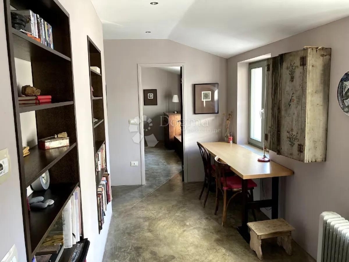 Kuća za najam i podnajam – Oprtalj, Istra