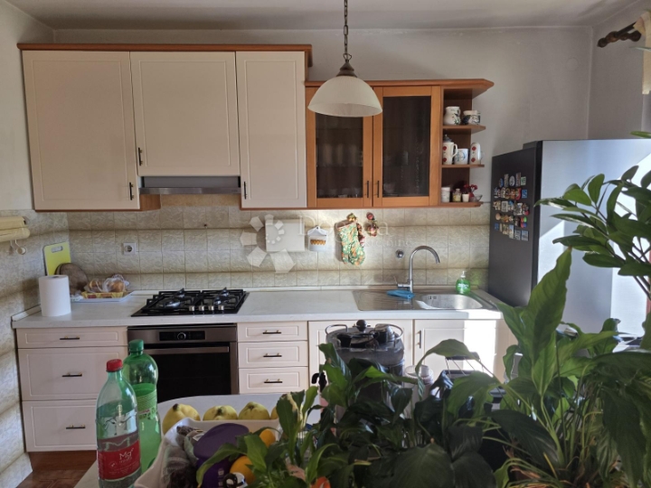 Labin, obiteljska kuća na top lokaciji