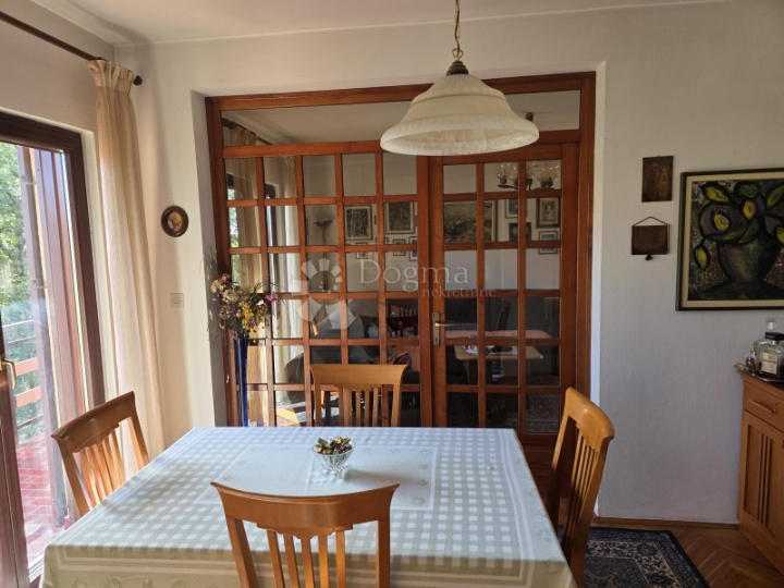 Labin, obiteljska kuća na top lokaciji