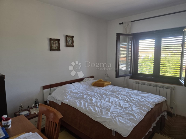 Labin, obiteljska kuća na top lokaciji