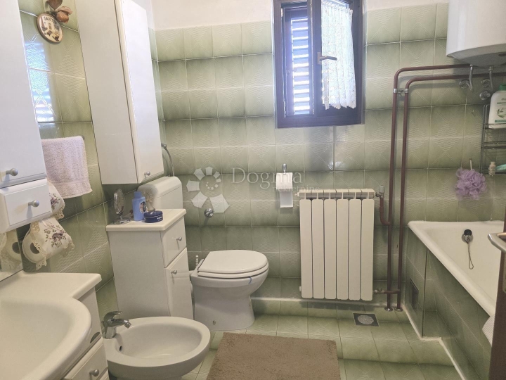 Labin, obiteljska kuća na top lokaciji