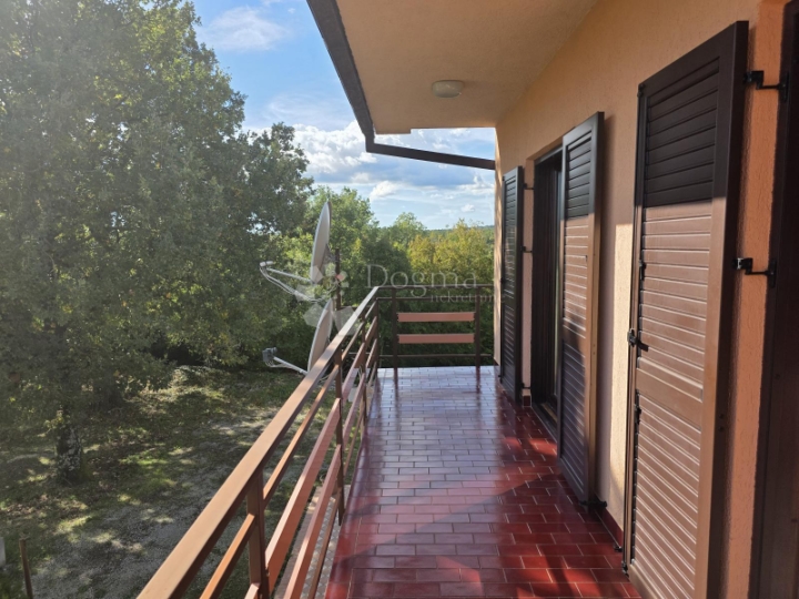 Labin, obiteljska kuća na top lokaciji