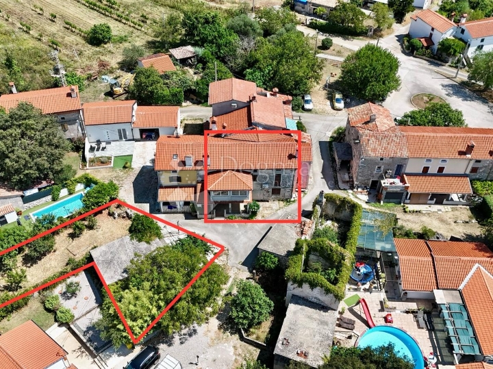 Kuća u nizu na selu s garažom i vrtom