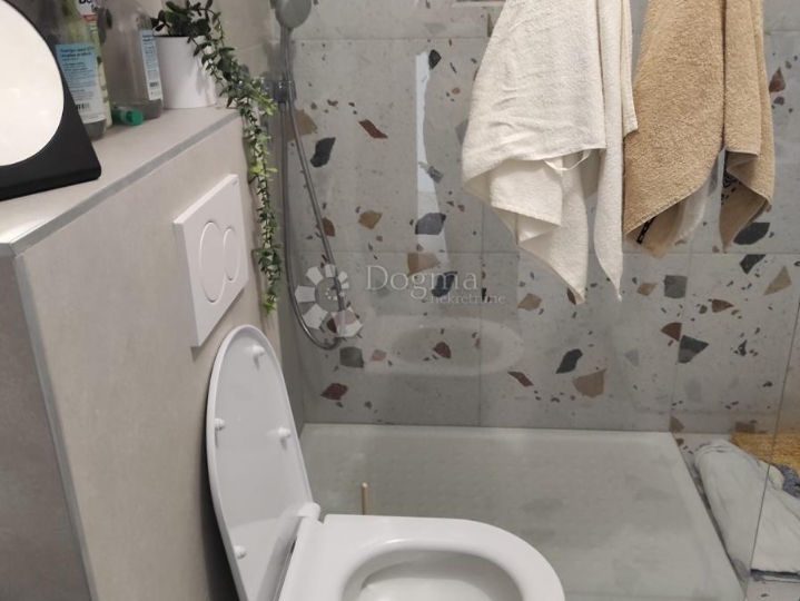 Renovirani stan, Veruda 70m2