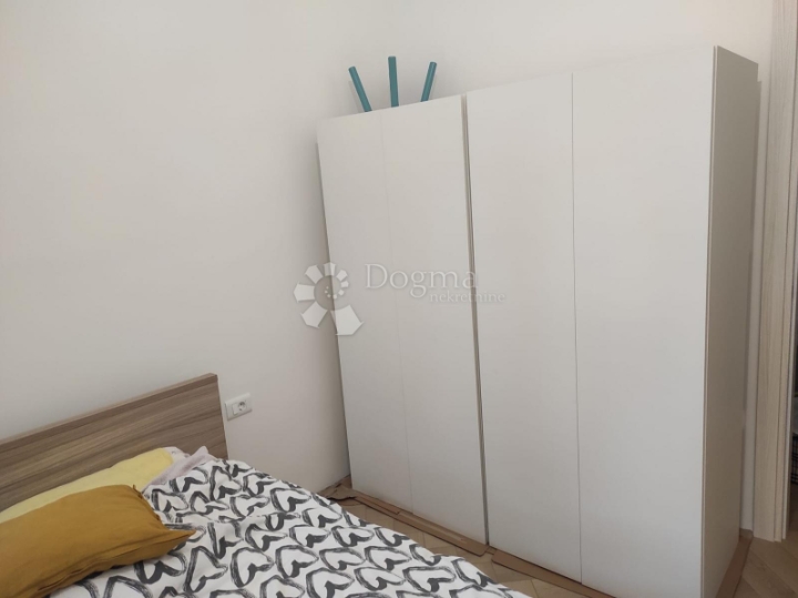 Renovirani stan, Veruda 70m2