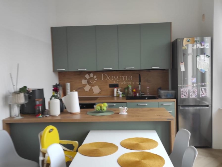 Renovirani stan, Veruda 70m2