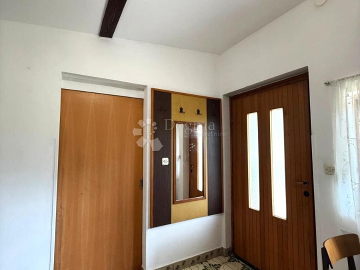 Prilika! Samostojeća kuća s puno potencijala