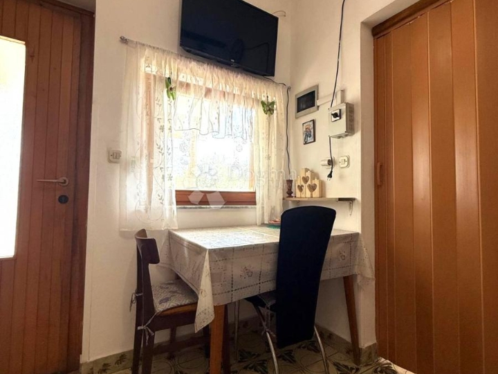 Prilika! Samostojeća kuća s puno potencijala