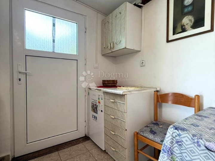 Prilika! Samostojeća kuća s puno potencijala