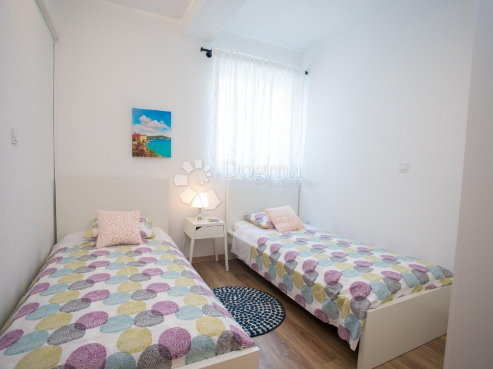 Pula – prostran i opremljen stan za najam u prizemlju