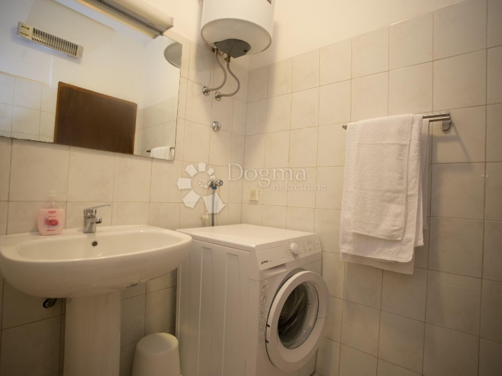 Pula – prostran i opremljen stan za najam u prizemlju