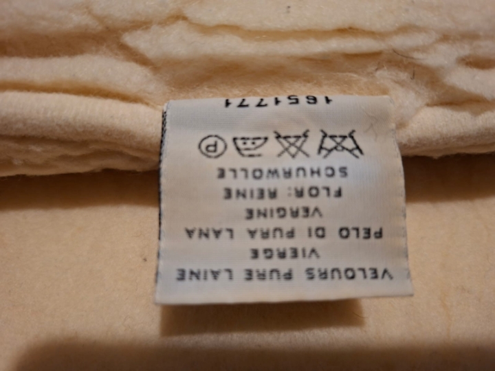 Vuneni prekrivač + jastuci