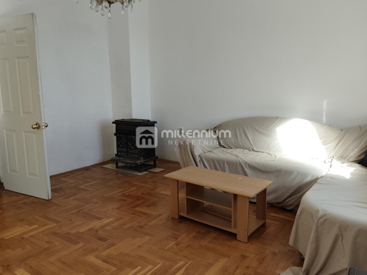 Matulji, Bregi, samostojeća kuća, 400m2