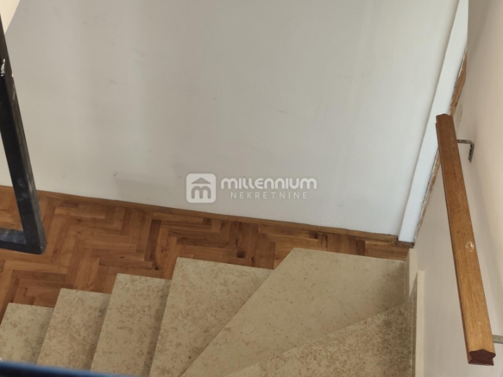 Matulji, Bregi, samostojeća kuća, 400m2