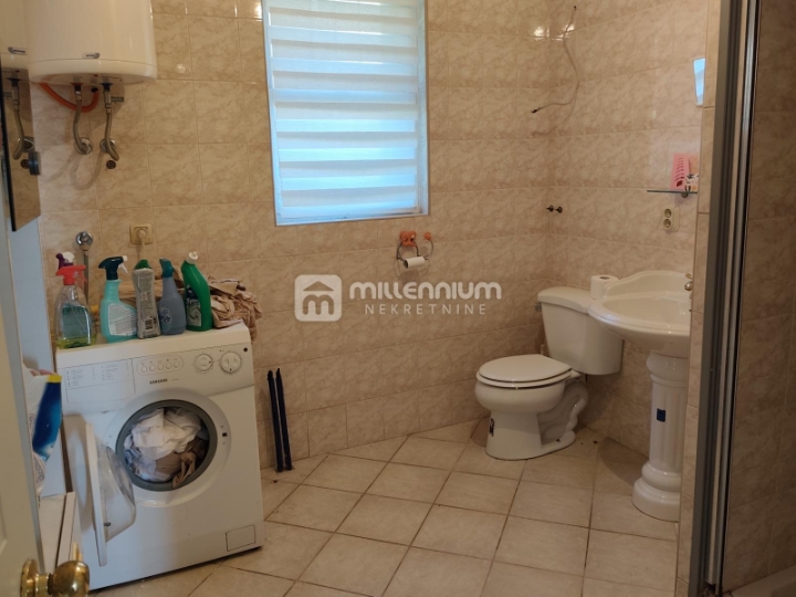 Matulji, Bregi, samostojeća kuća, 400m2