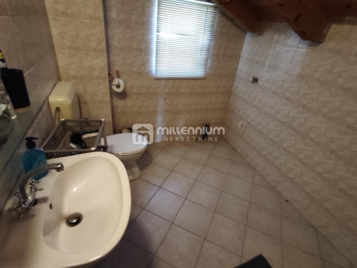 Matulji, Bregi, samostojeća kuća, 400m2