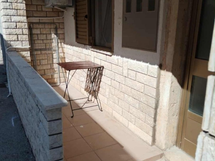 Poreč (okolica) - kamena kuća sa 2 stana