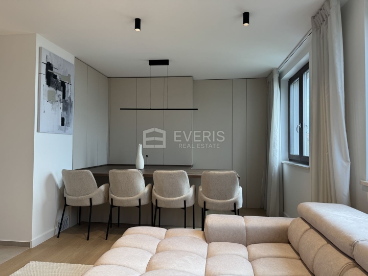 Kastav, luksuzan 2S+DB s panoramskim pogledom na more