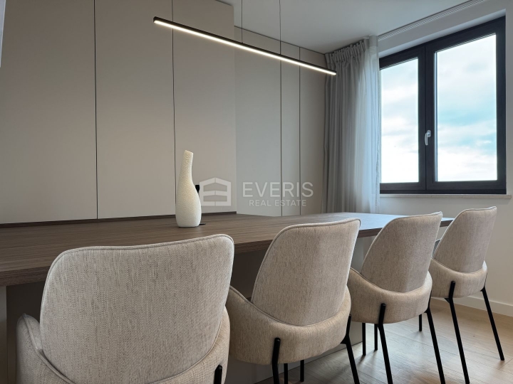 Kastav, luksuzan 2S+DB s panoramskim pogledom na more