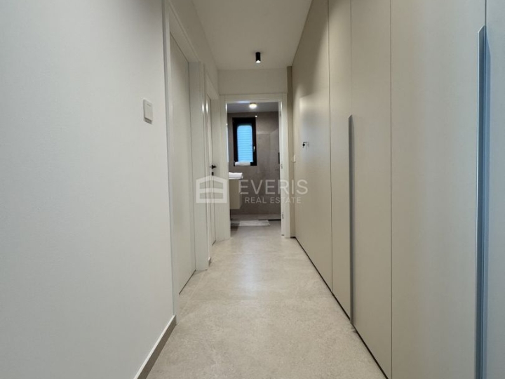 Kastav, luksuzan 2S+DB s panoramskim pogledom na more