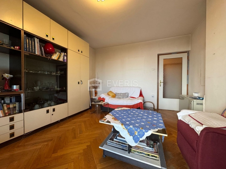 Lovran, stan 63 m2, odlična lokacija blizina mora