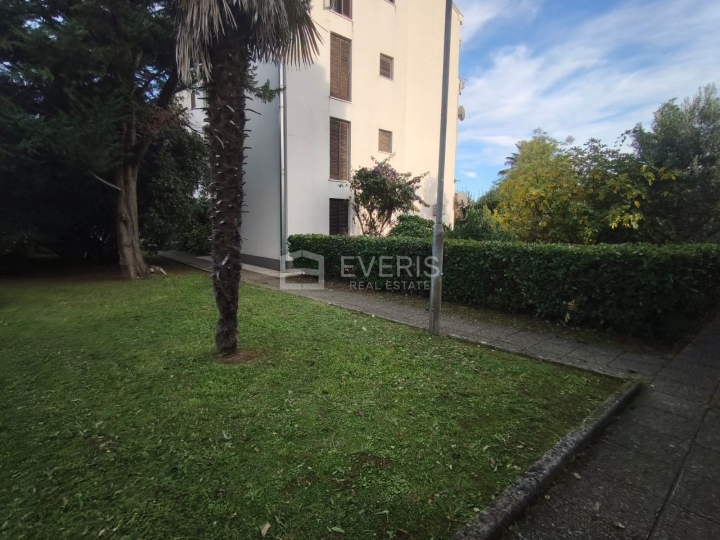 Lovran, stan 63 m2, odlična lokacija blizina mora