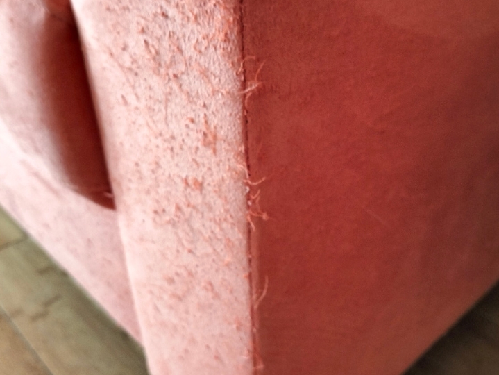 Poklanjam kutnu garnituru