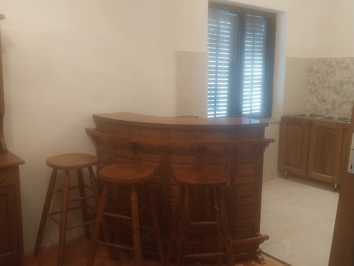 Stan 120 m2 + 150 m2 potkrovlje