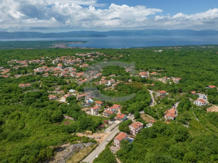 Krk, Dobrinj, građevinski teren, samo u Consensusu!