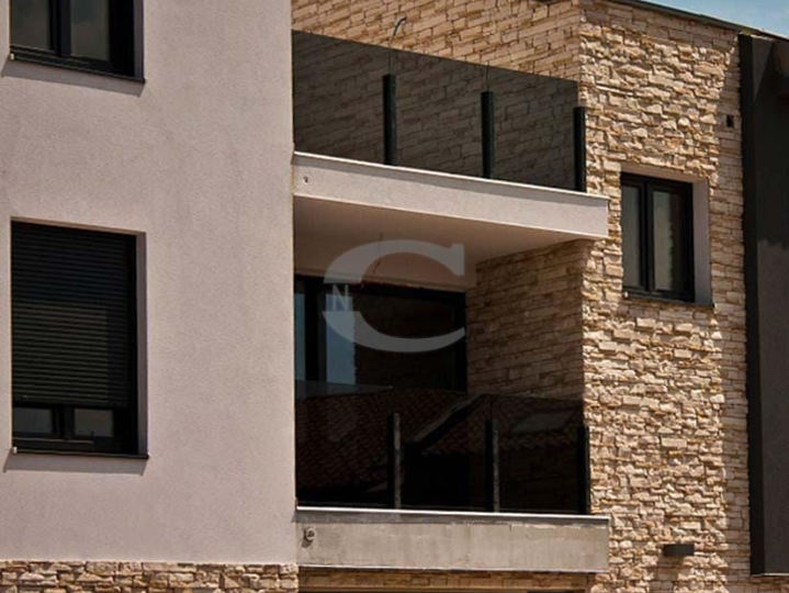 Krk, Dobrinj, građevinski teren, samo u Consensusu!