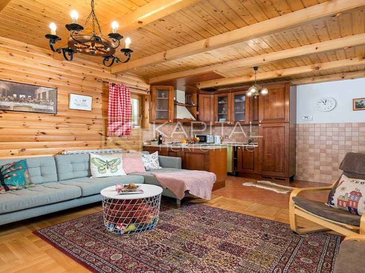 Gorski kotar, Tršće - luksuzna villa s bazenom