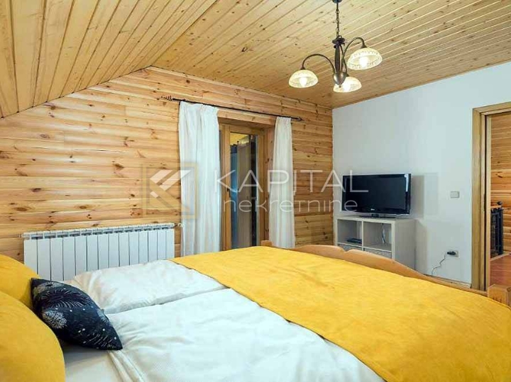 Gorski kotar, Tršće - luksuzna villa s bazenom