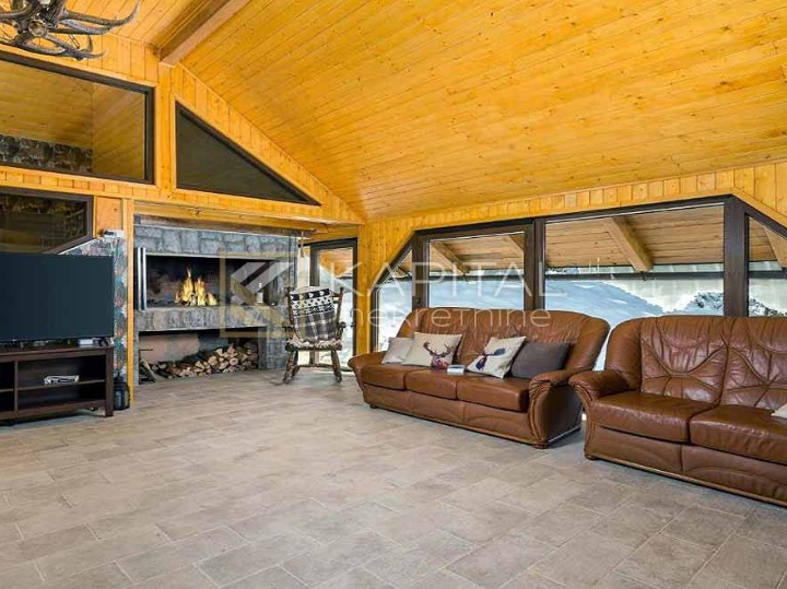 Gorski kotar, Tršće - luksuzna villa s bazenom