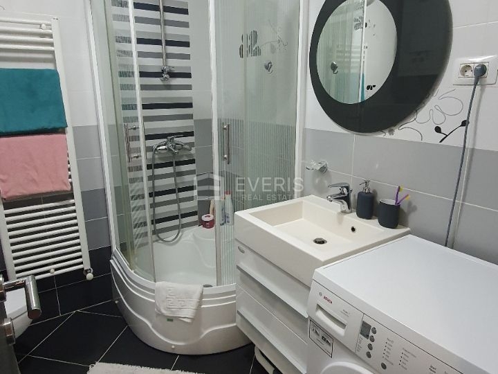 Rijeka, Turnić, stan 53 m2, 1S+DB