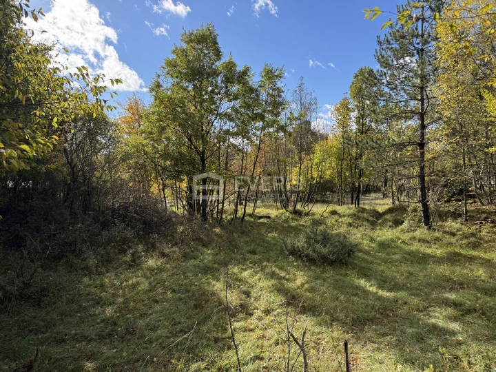 Klana, Škalnica, građevinsko zemljište 3,549 m2