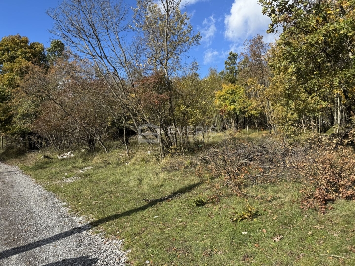 Klana, Škalnica, građevinsko zemljište 3,549 m2