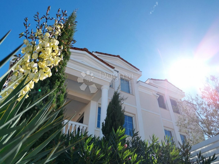 Luksuzna nekretnina bez kompromisa