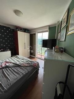 Kozala, četverosobni stan s tri balkona i pogledom na more