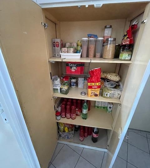 Kozala, četverosobni stan s tri balkona i pogledom na more